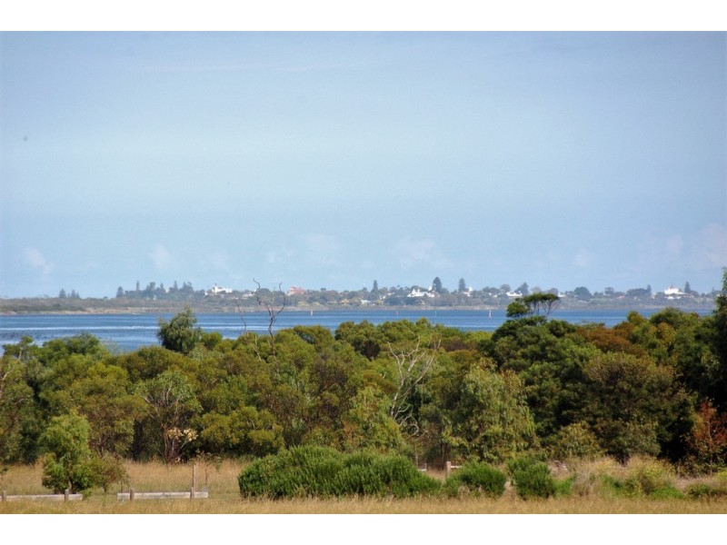 5 (Lot 75) Whipbird Way, St Leonards VIC 3223