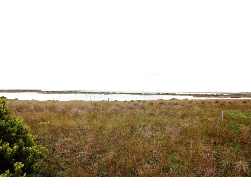 5 (Lot 75) Whipbird Way, St Leonards VIC 3223