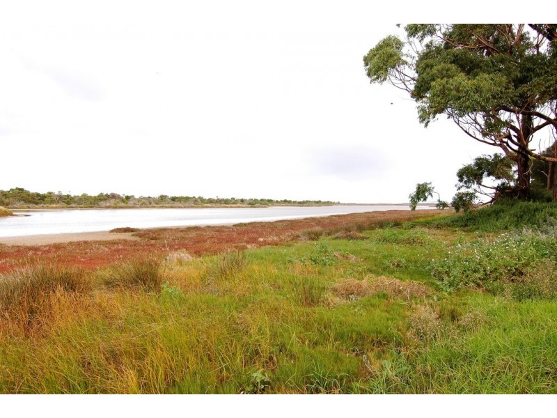 5 (Lot 75) Whipbird Way, St Leonards VIC 3223