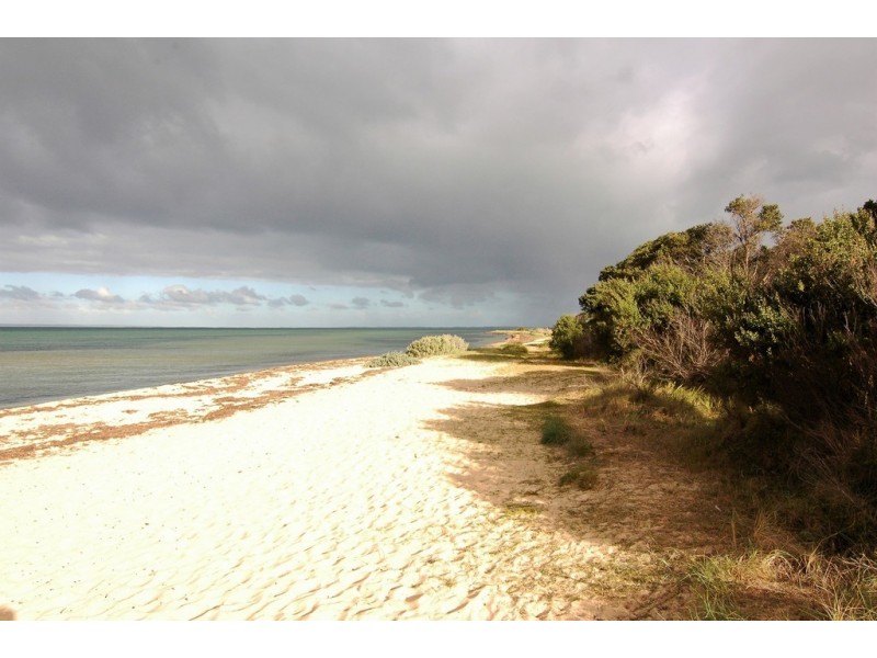 5 (Lot 75) Whipbird Way, St Leonards VIC 3223