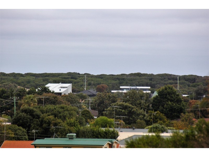 76 Sunset Strip, Ocean Grove VIC 3226