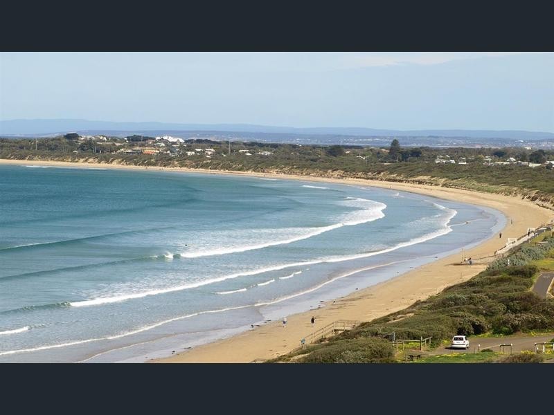 76 Sunset Strip, Ocean Grove VIC 3226