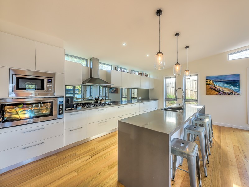 16 Ocean Mist Court, St Leonards VIC 3223