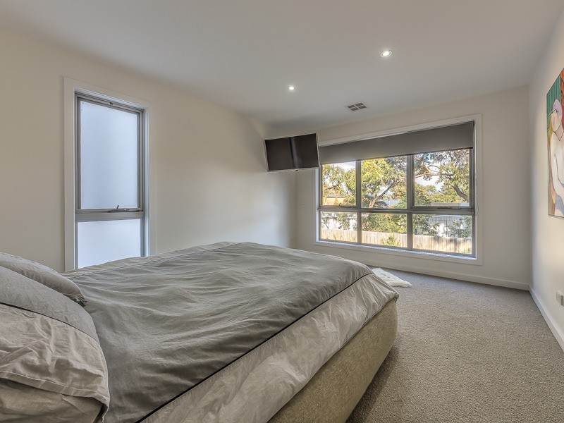 16 Ocean Mist Court, St Leonards VIC 3223