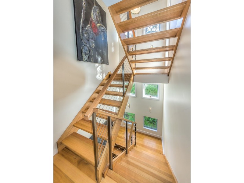16 Ocean Mist Court, St Leonards VIC 3223