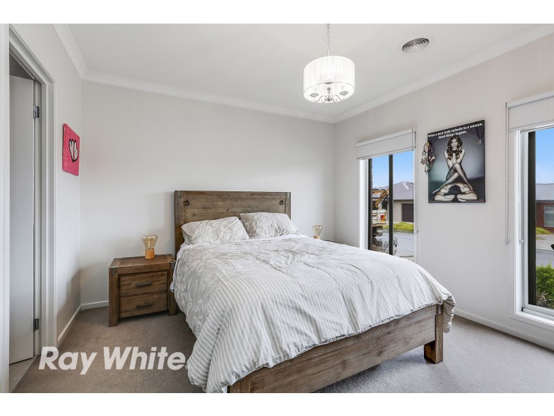 17 Barney Grove, Leopold VIC 3224