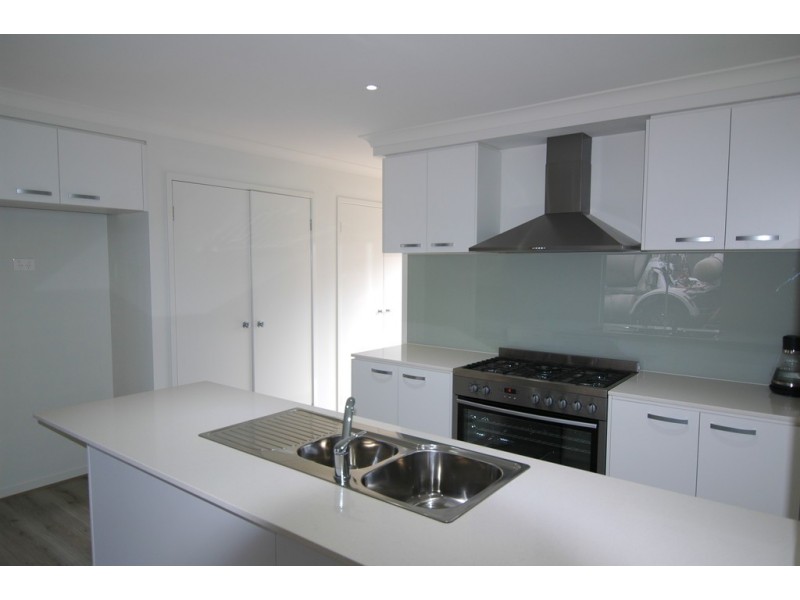 4 Seabath Drive, Curlewis VIC 3222