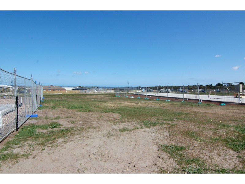 185 Bluff Road, St Leonards VIC 3223