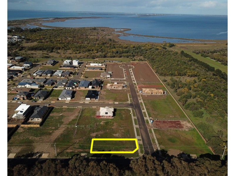 1 Jacana Drive, St Leonards VIC 3223