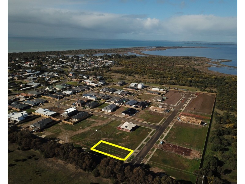 1 Jacana Drive, St Leonards VIC 3223