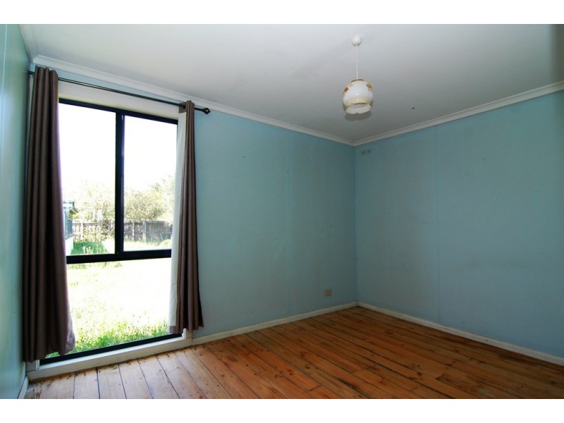 2 Henty Road, St Leonards VIC 3223