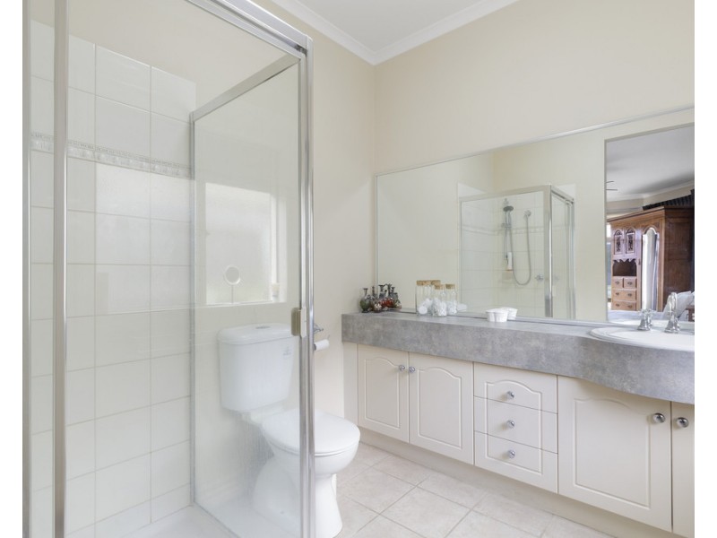 10 Nash Avenue, Drysdale VIC 3222