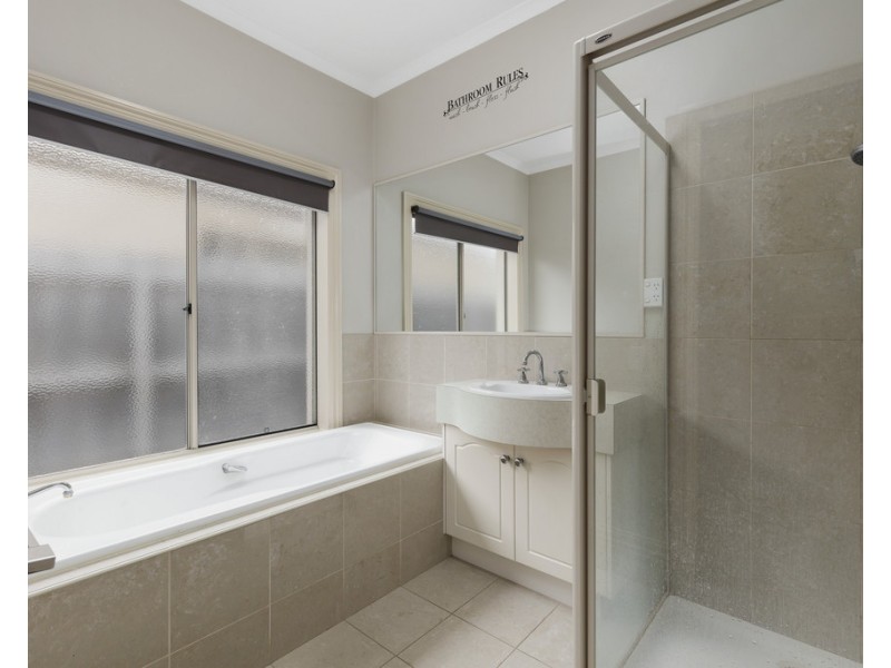 10 Nash Avenue, Drysdale VIC 3222