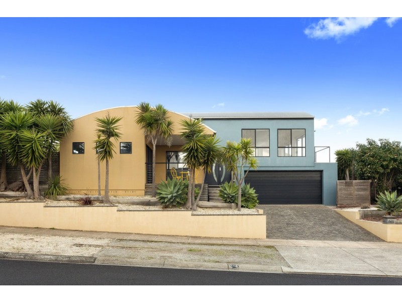 2-4 Bayvista Parade, Drysdale VIC 3222