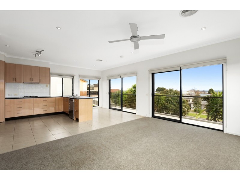 2-4 Bayvista Parade, Drysdale VIC 3222