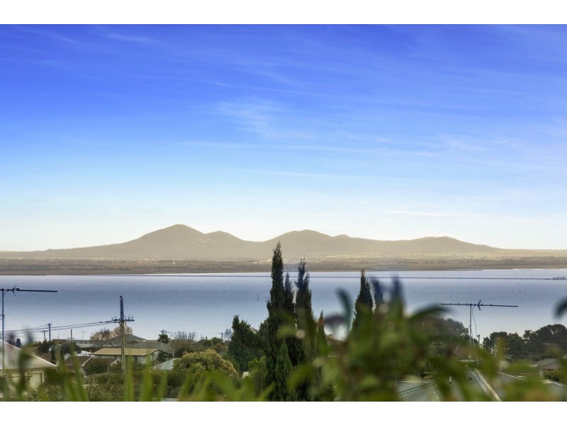 2-4 Bayvista Parade, Drysdale VIC 3222