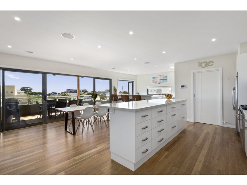 10 Mizzen Court, Indented Head VIC 3223