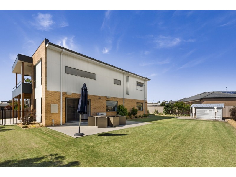 10 Mizzen Court, Indented Head VIC 3223