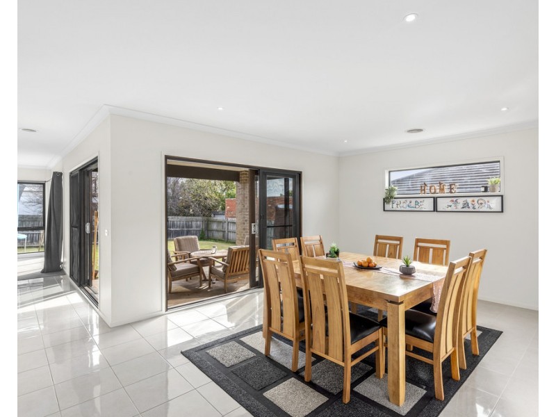 12 Lacoora Avenue, Clifton Springs VIC 3222