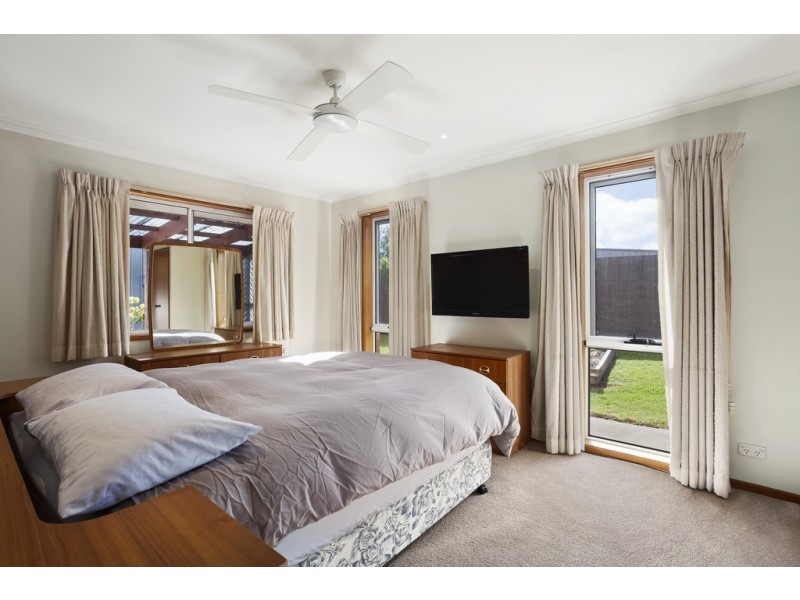30 Carolanne Drive, Drysdale VIC 3222