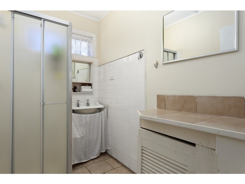 27 Thomson Boulevard, St Leonards VIC 3223