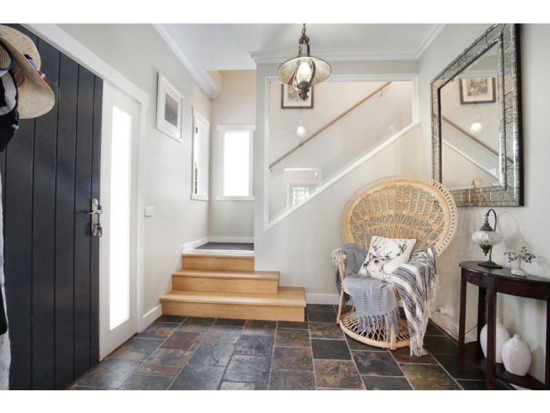 11 Rhonda Avenue, St Leonards VIC 3223