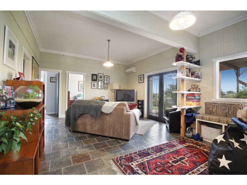 11 Rhonda Avenue, St Leonards VIC 3223