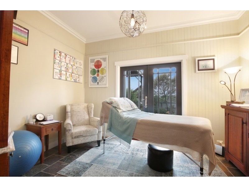 11 Rhonda Avenue, St Leonards VIC 3223