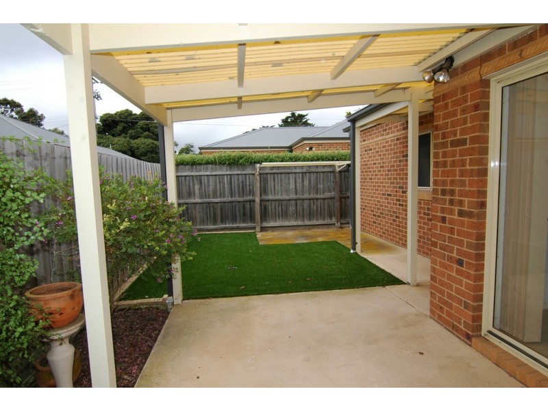 2/85 Collins Street, Drysdale VIC 3222