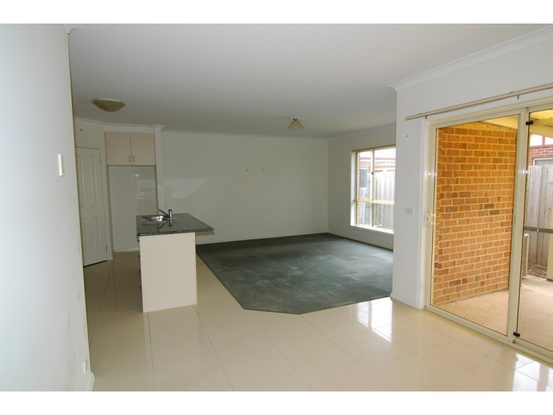2/85 Collins Street, Drysdale VIC 3222