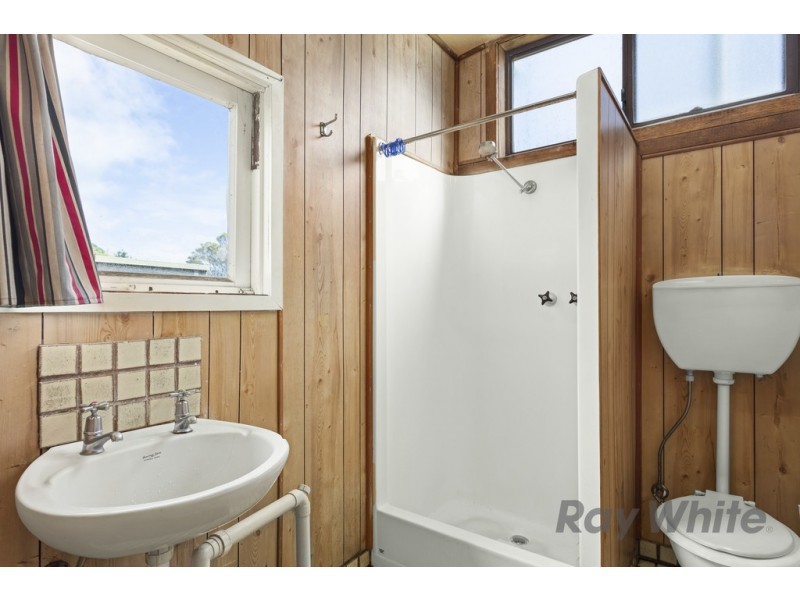 6 Wattletree Avenue, St Leonards VIC 3223