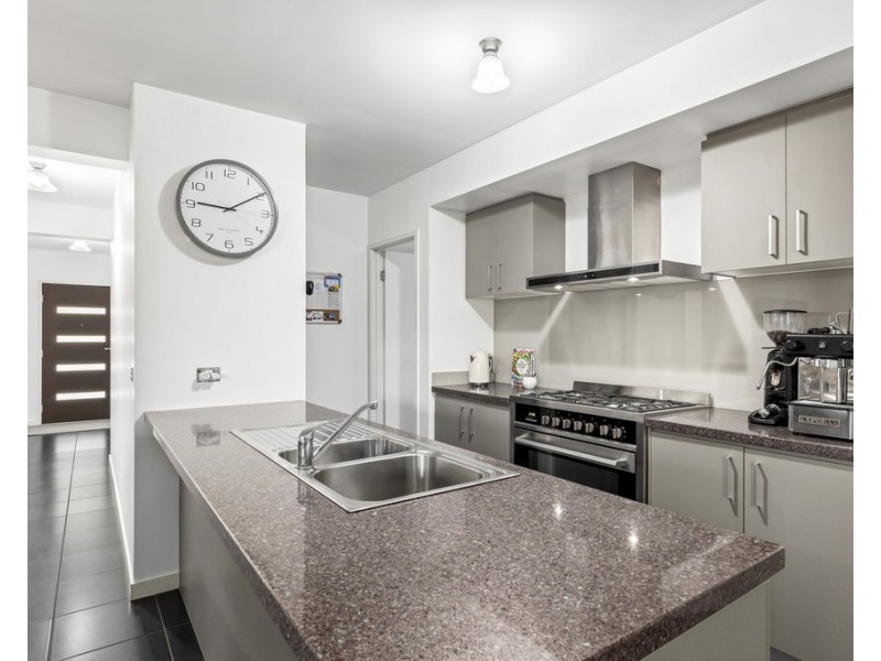 33 Centennial Boulevard, Curlewis VIC 3222