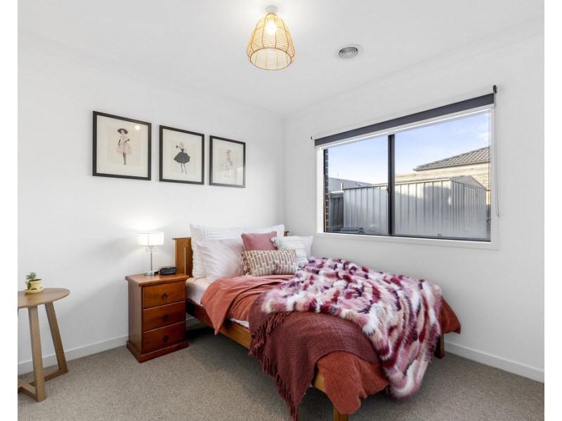 33 Centennial Boulevard, Curlewis VIC 3222