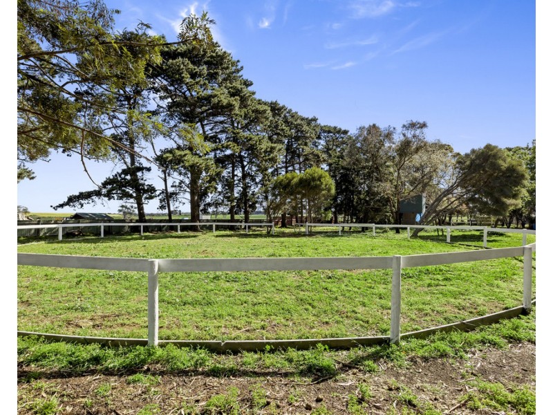 214-216 Murradoc Road, Drysdale VIC 3222