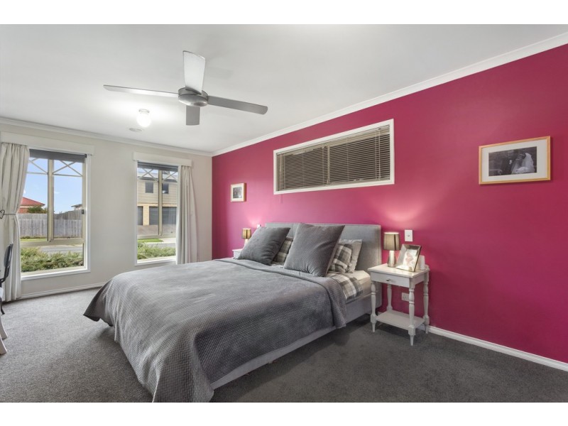 16 Bayvista Parade, Drysdale VIC 3222