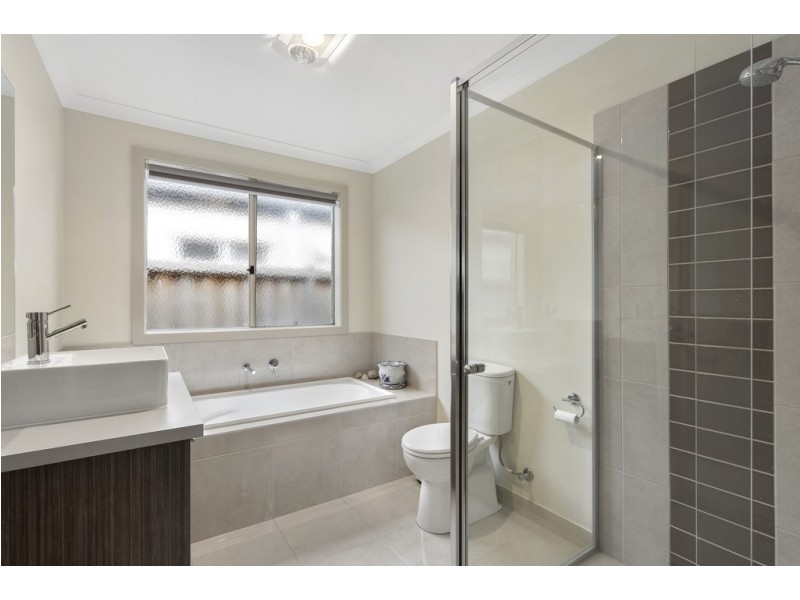 5 Carlotta Place, Curlewis VIC 3222