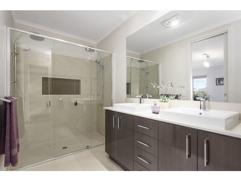 22 Eastwood Crescent, Drysdale VIC 3222