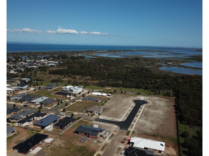 32 (Lot 89) Jacana Drive, St Leonards VIC 3223