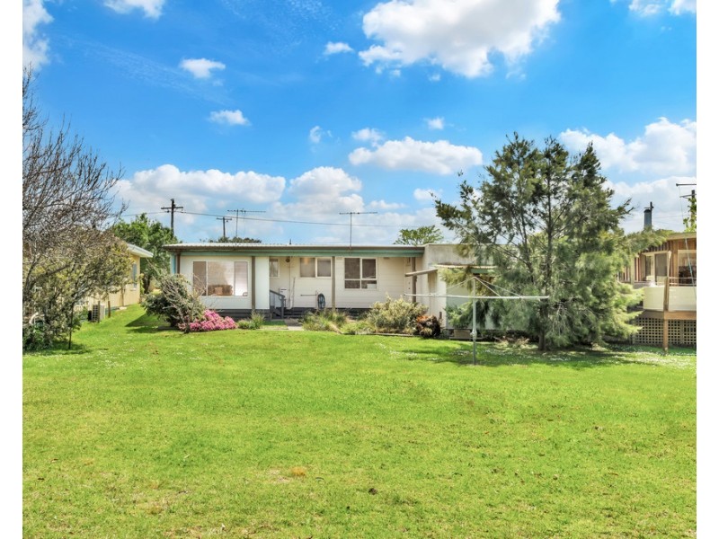 63 Cliff Street, St Leonards VIC 3223