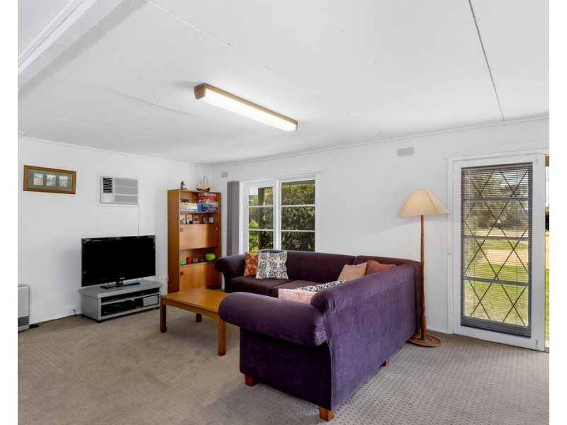 63 Cliff Street, St Leonards VIC 3223