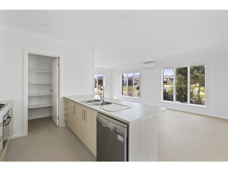 12 Seamist Court, Indented Head VIC 3223