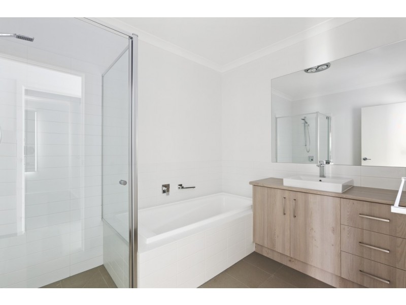 12 Seamist Court, Indented Head VIC 3223