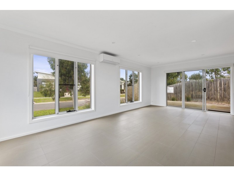 12 Seamist Court, Indented Head VIC 3223