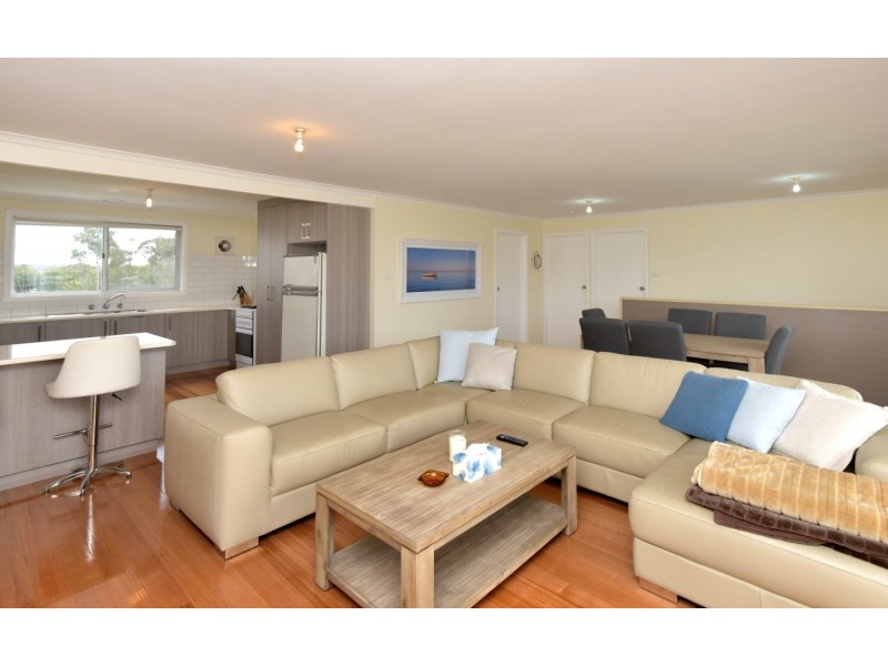 5 Rhonda Avenue, St Leonards VIC 3223