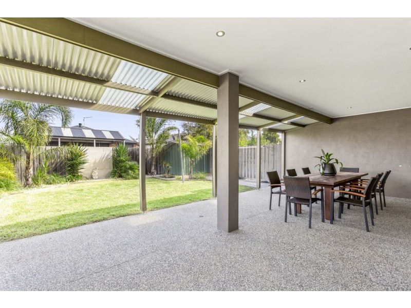18B Edwards Point Road, St Leonards VIC 3223