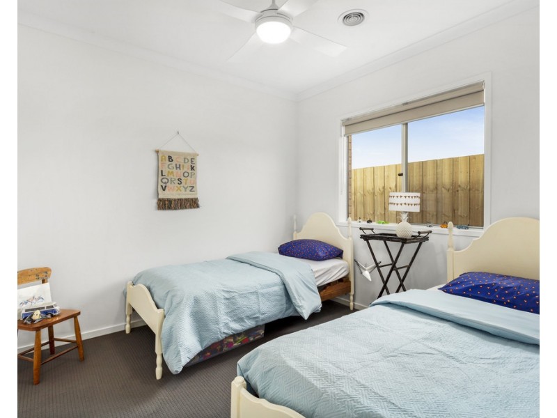 53 Miranda Crescent, St Leonards VIC 3223