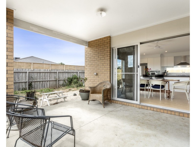 53 Miranda Crescent, St Leonards VIC 3223