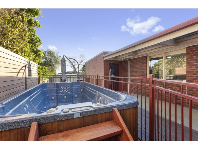 6 Gwinganna Drive, Clifton Springs VIC 3222