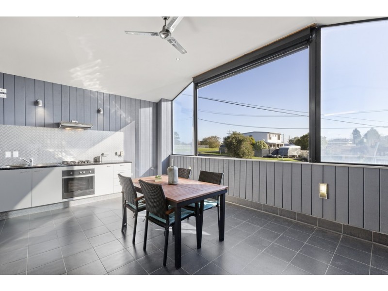 15 Dumburra Avenue, Clifton Springs VIC 3222