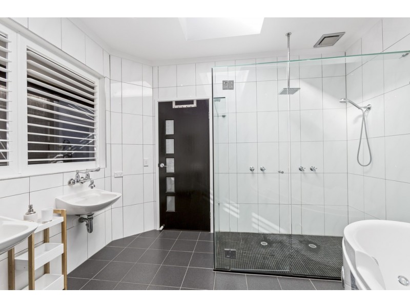 15 Dumburra Avenue, Clifton Springs VIC 3222